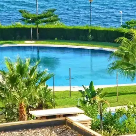 Beachfront Complex El Coloso Views,pools,parking Costa Appartamento