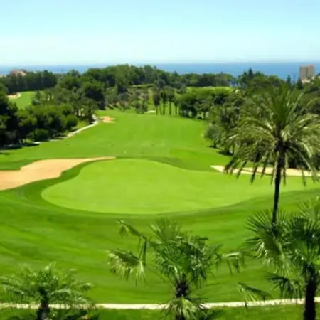 公寓 Beachfront Complex El Coloso Views,pools,parking Costa 贝纳尔马德纳